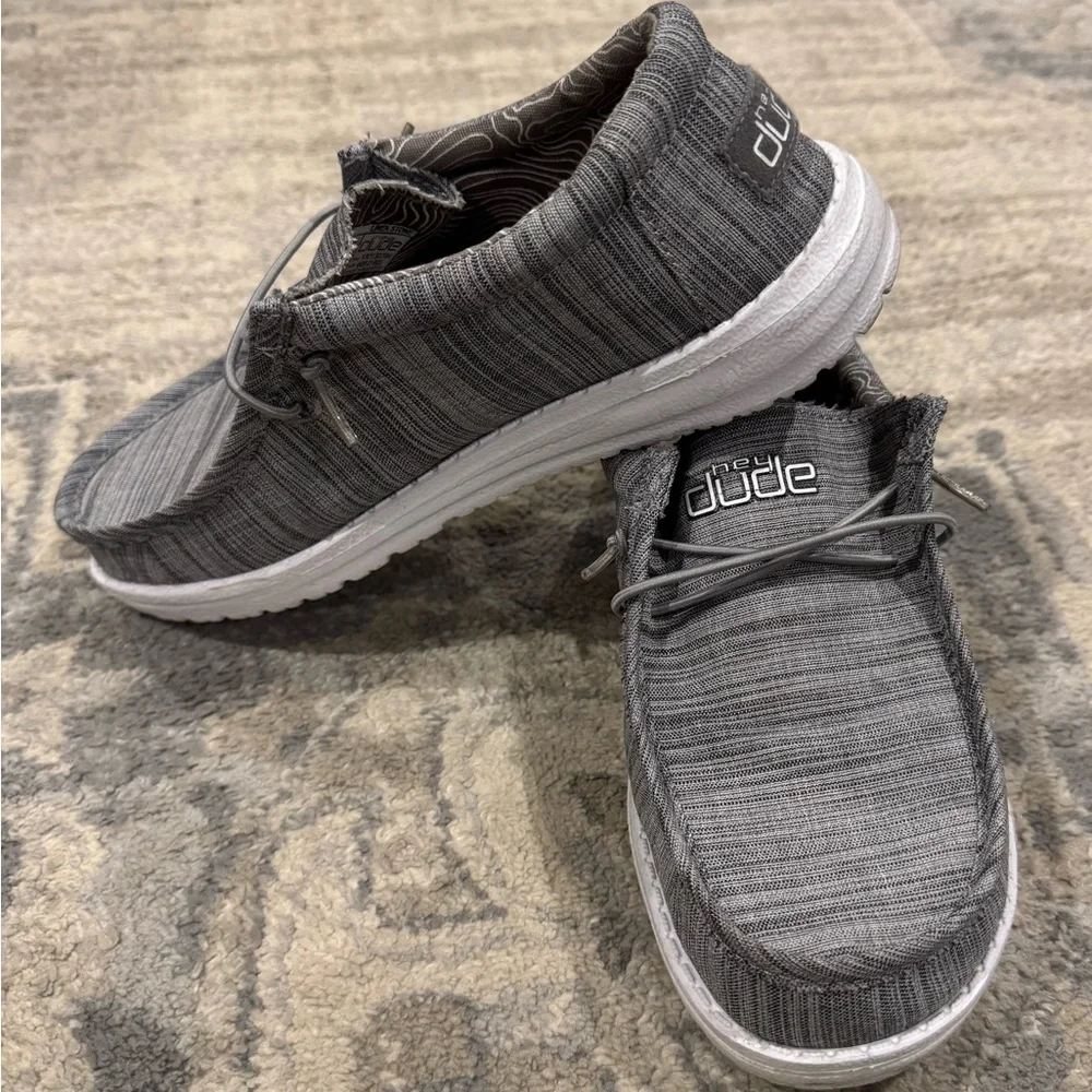 Hey Dude (Youth Size 5) - Picture 2 of 7